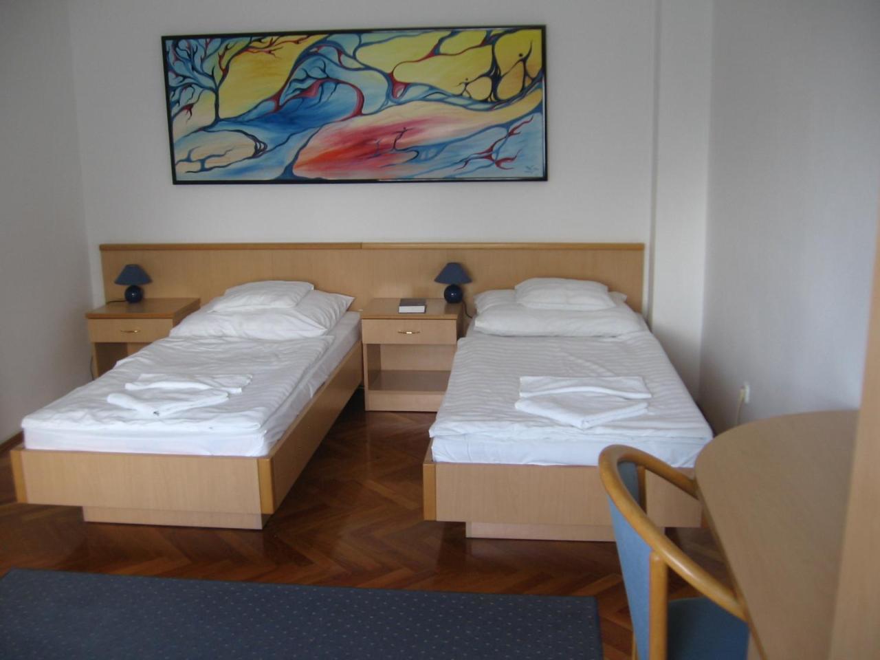 Leier Business 2* Gönyů
